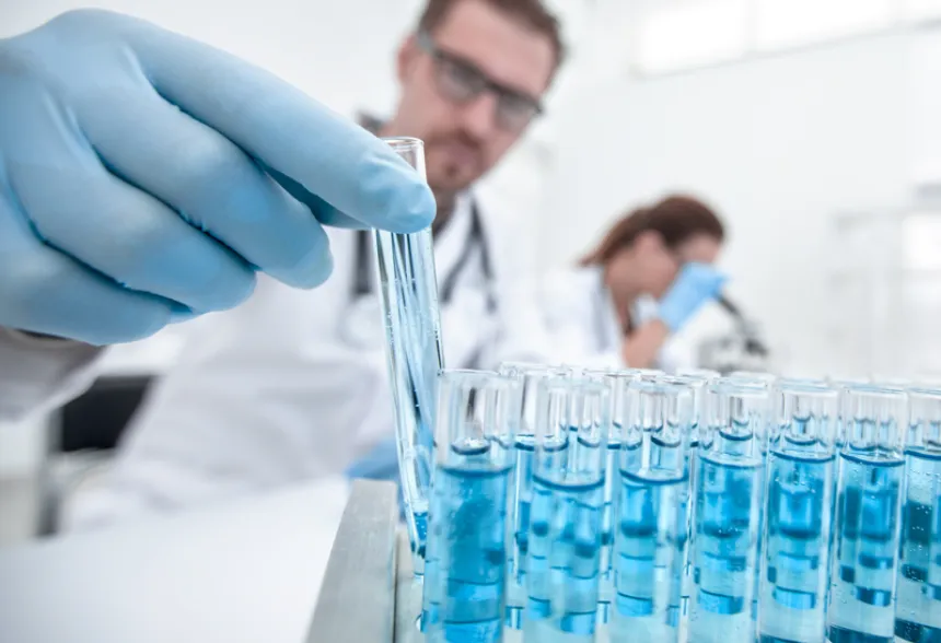 Tubo de ensayo de laboratorio: para que sirve, funciones y características