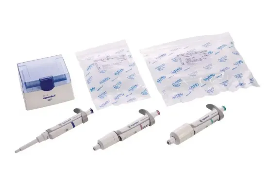 Kit de 3 pipetas Research Plus 100-100µL, 0.5-5mL y 1-10mL con tips
