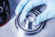 Picnómetro de gas para densidad de semisólidos y sólidos: Ultrapyc 5000
